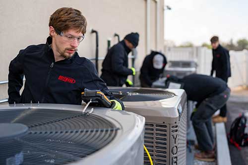 students learning HVAC repair